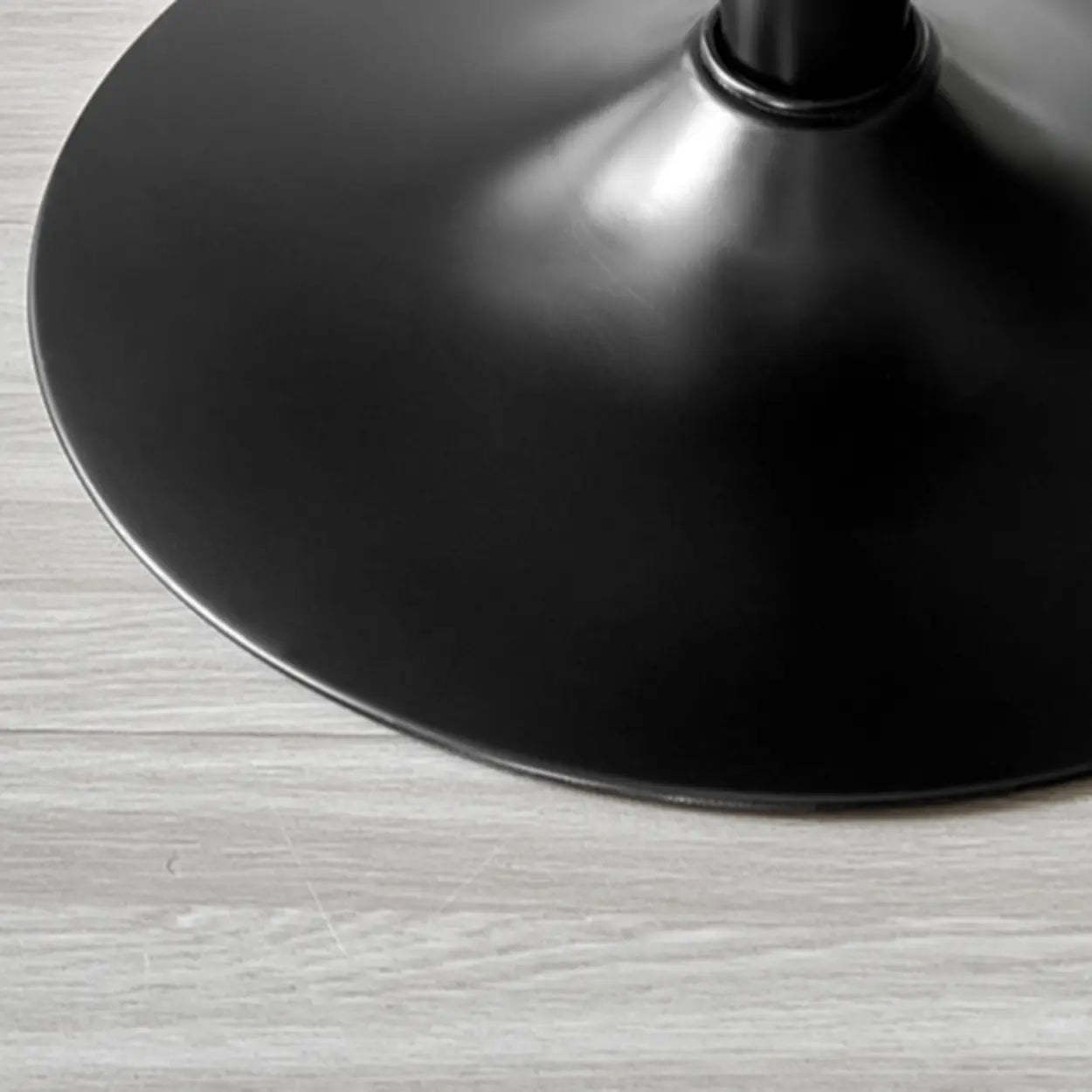 Modern Swivel Saddle Bar Stool with Footrest