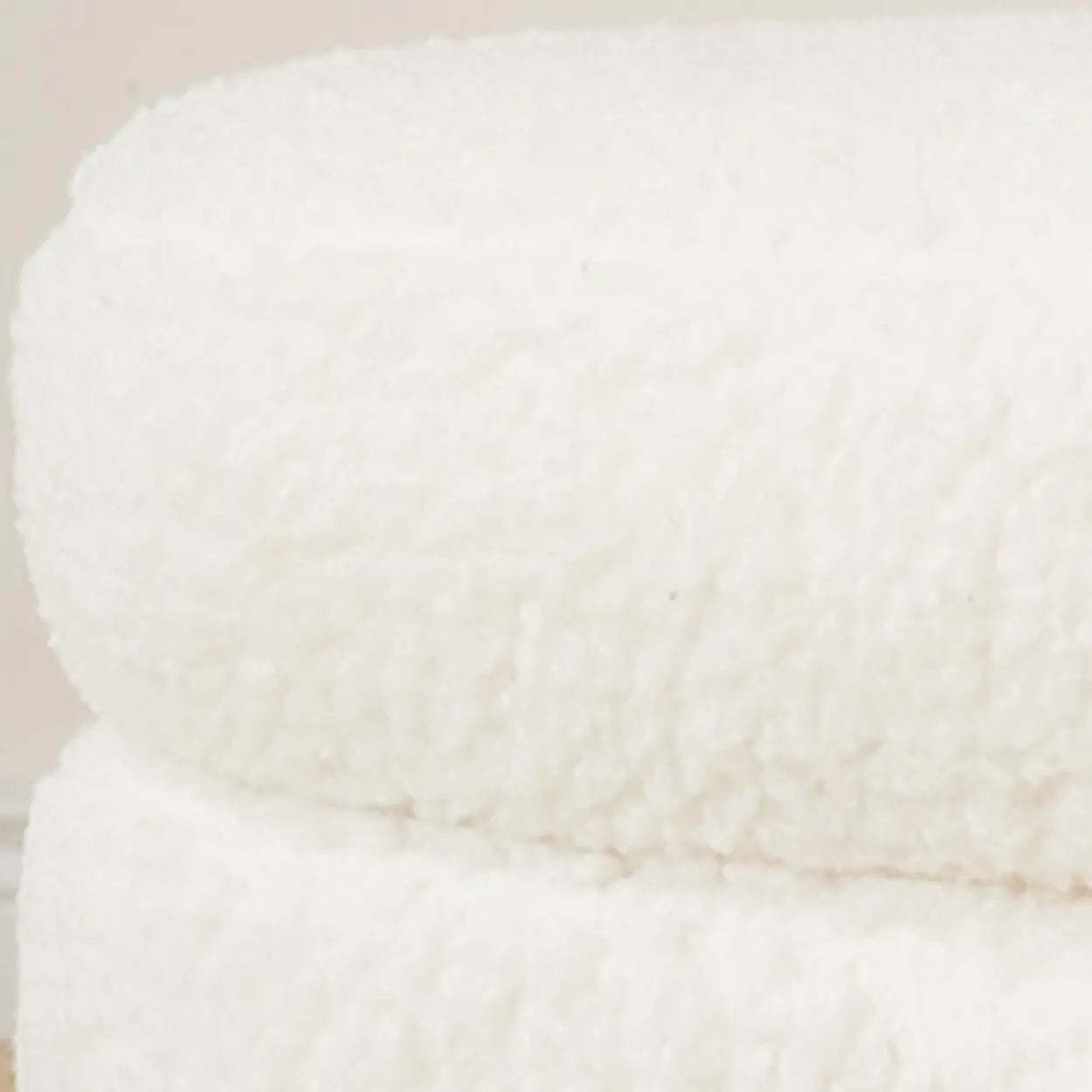 Modern Cloud Storage Ottoman Bench in Plush Fabric — Caramel