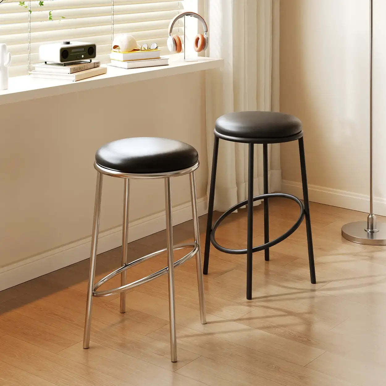 Modern Counter Height Faux Leather Backless Bar Stool — Silver