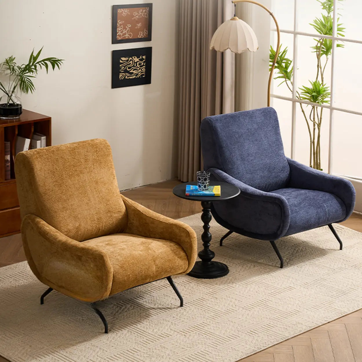 Modern Curved Back Fabric Accent Chair — Black / Sherpa