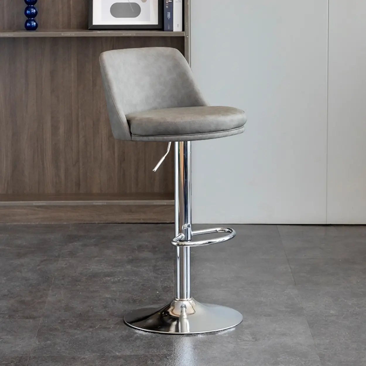 Modern Leather Swivel Bar Stool with Footrest — Gold / White