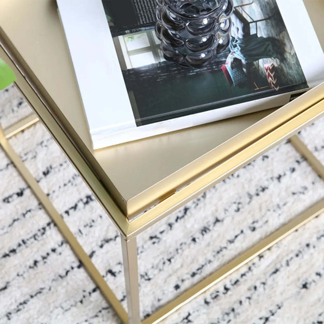 Minimalist Black Metal Small Round Side Table