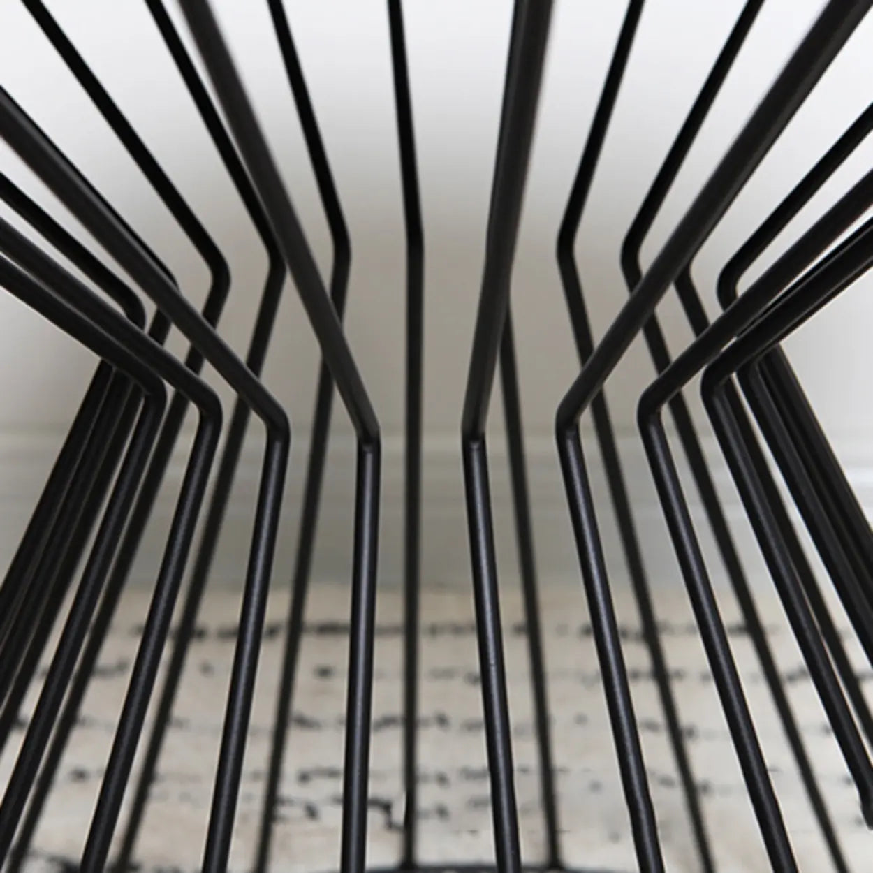 Minimalist Black Metal Small Round Side Table