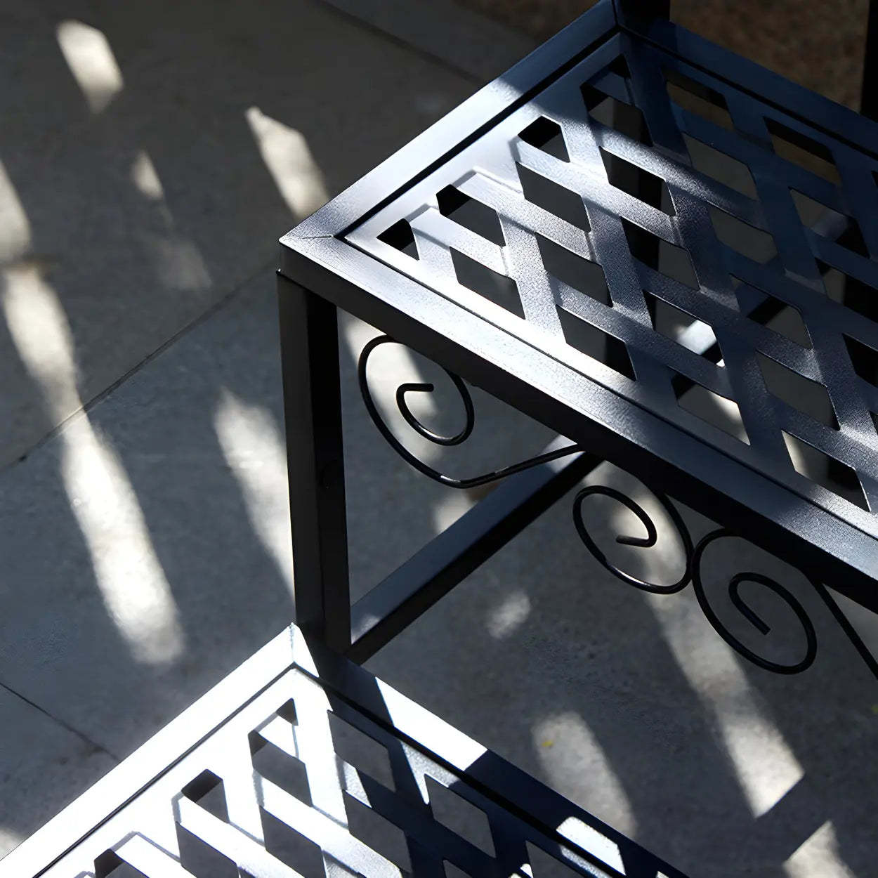 Metal Semi-Circle Balcony Plant Stand