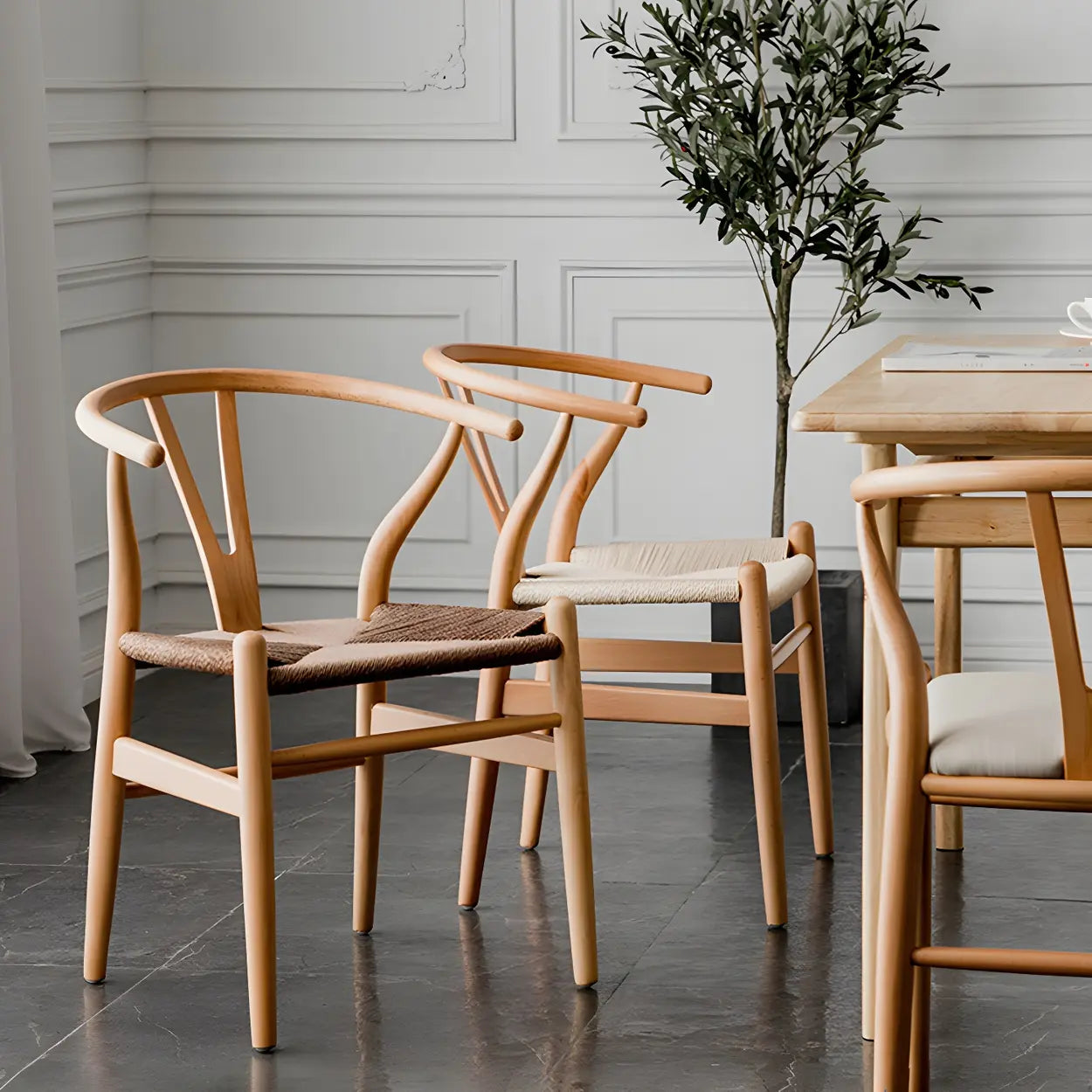 Beech Wood Wishbone Dining Chair — 1 Piece / Black