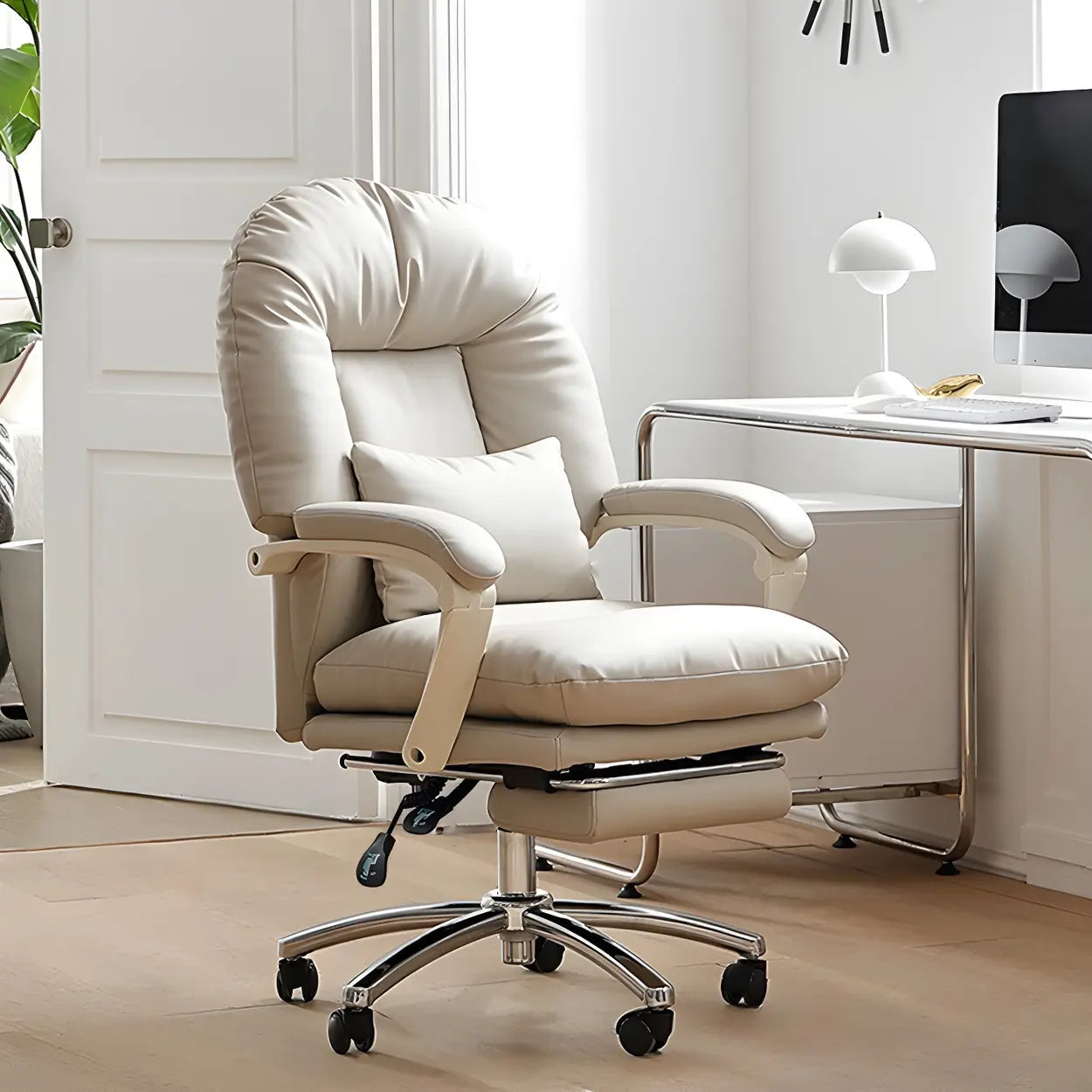 Off-White Leather Reclining Executive Office Chair