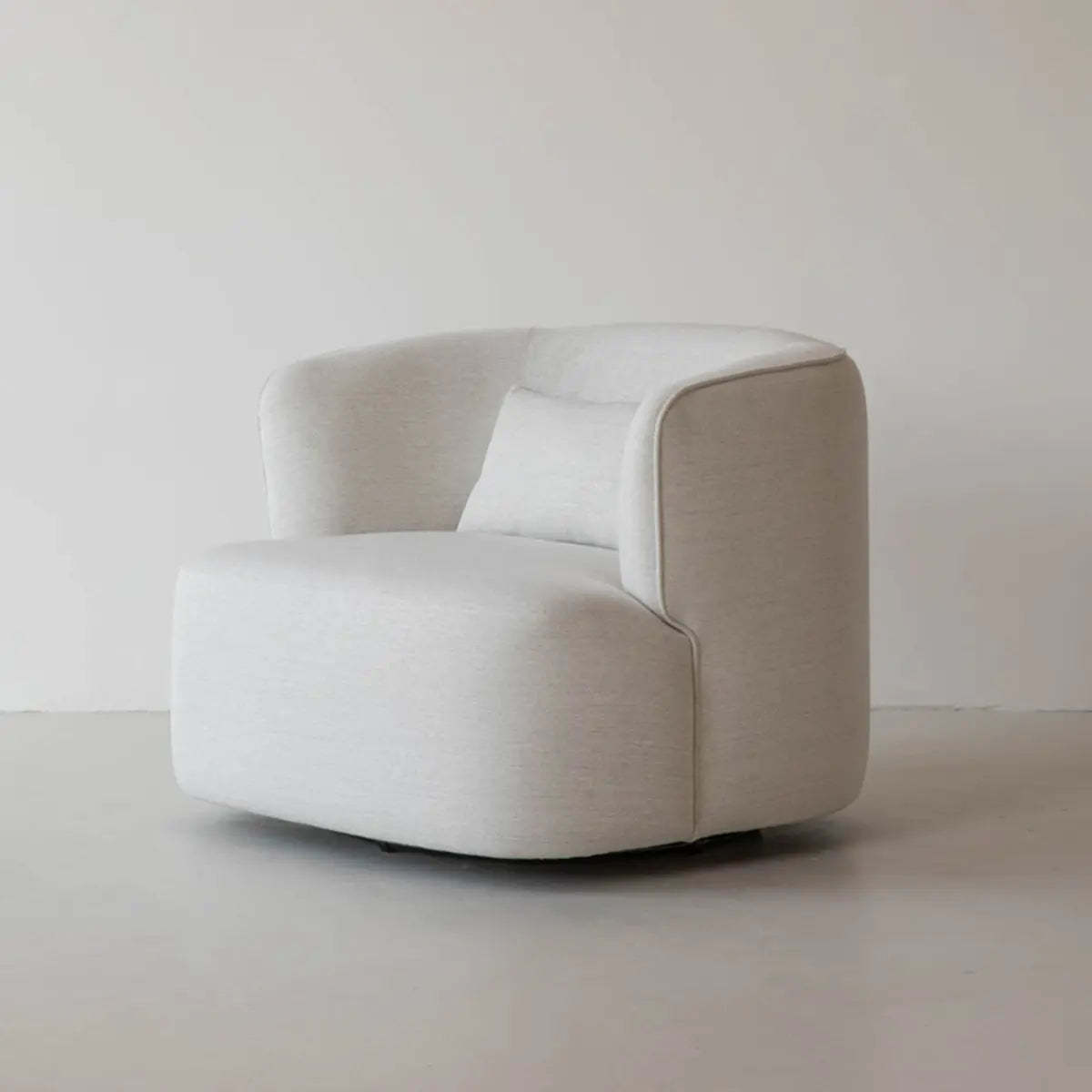 Sherpa Round Arm Chair with Curved Back — Dark Blue / Linen