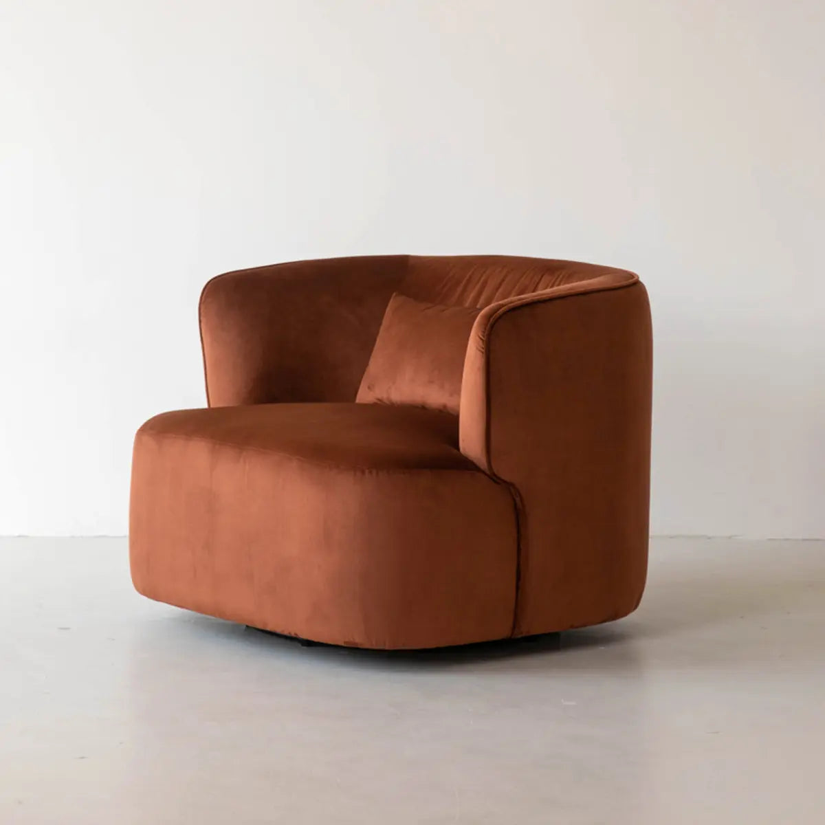 Sherpa Round Arm Chair with Curved Back — Off-White / Linen