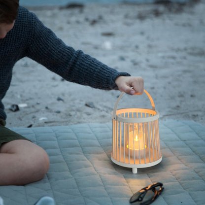 Outdoor Waterproof Garden Light Rechargeable Portable Cage Landscape Lighting with US Plug-Lighom