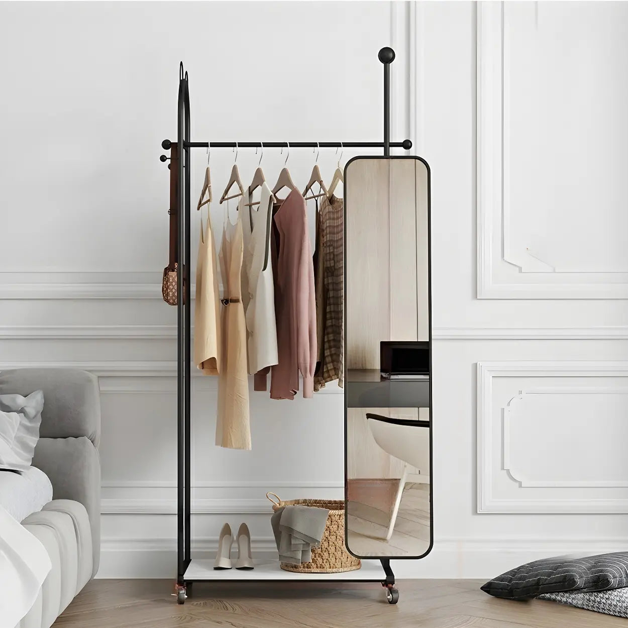Oval Gold Metal Mirror Coat Rack with Hooks — Gold