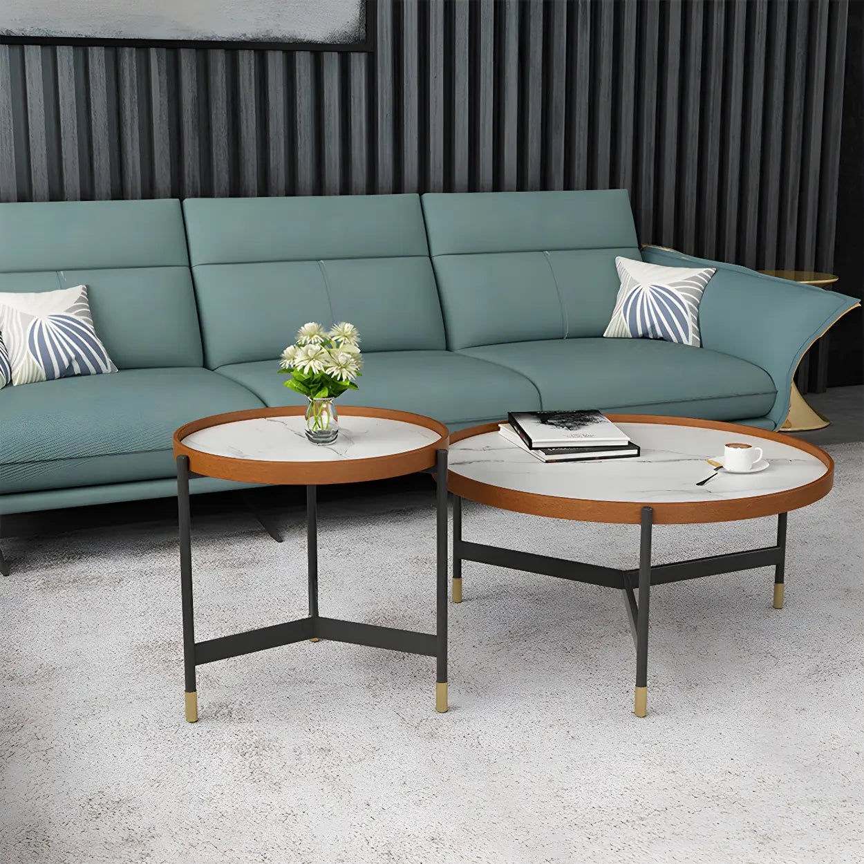 Round Tray Coffee Table with Steel Base — White