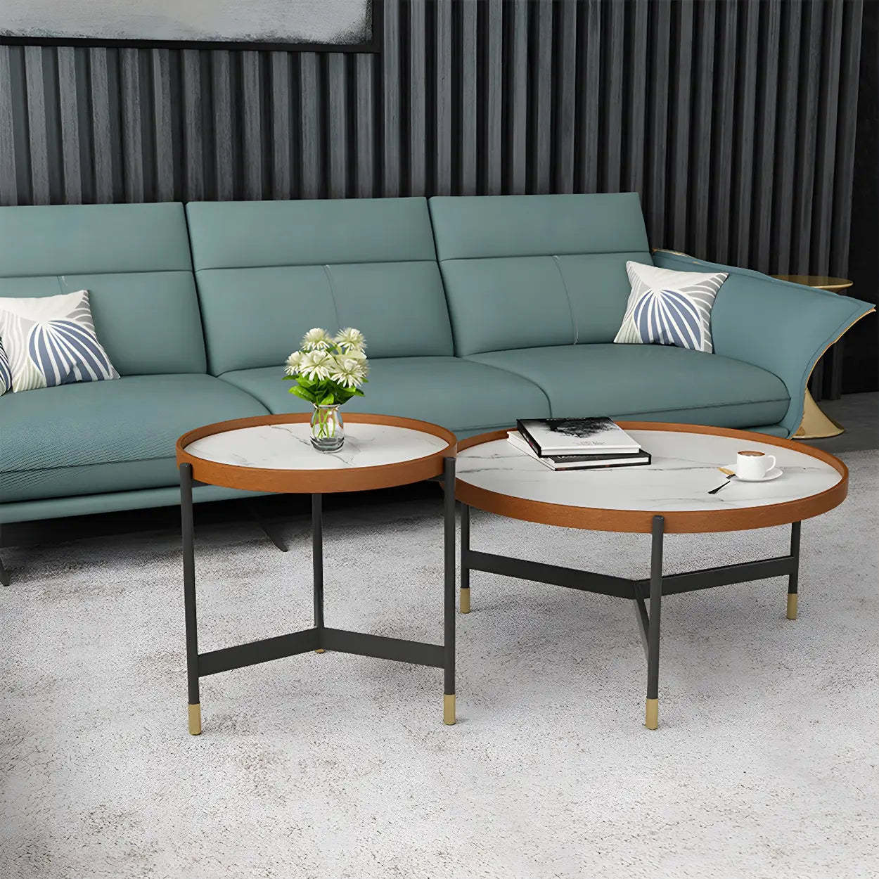 Round Tray Coffee Table with Steel Base — White