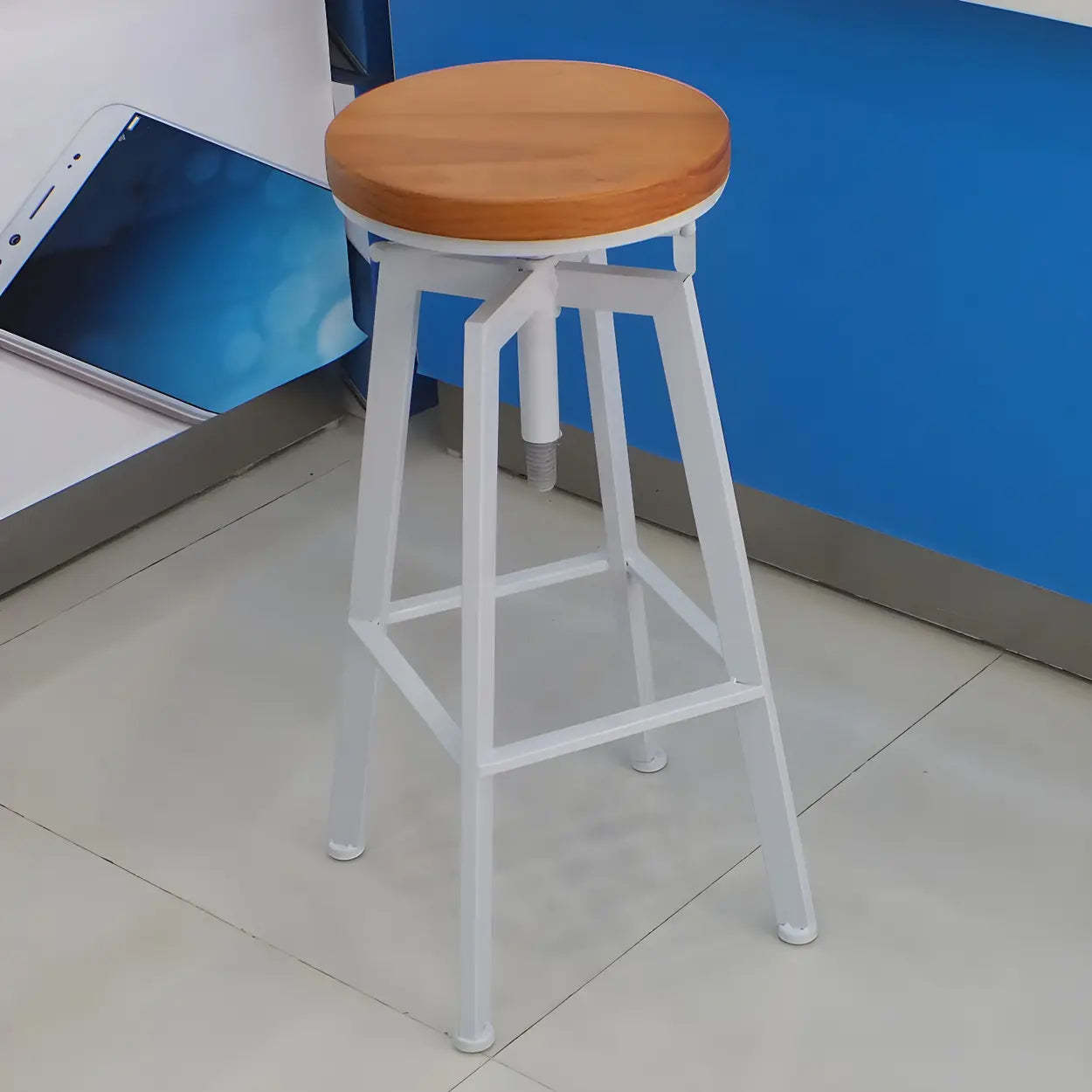 Round Wood Backless Counter Stool — White / 1 Piece