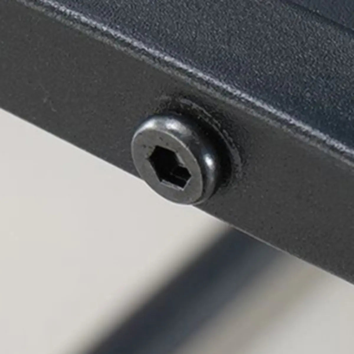 Rust Resistant Metal Baker's Rack with Microwave Shelf