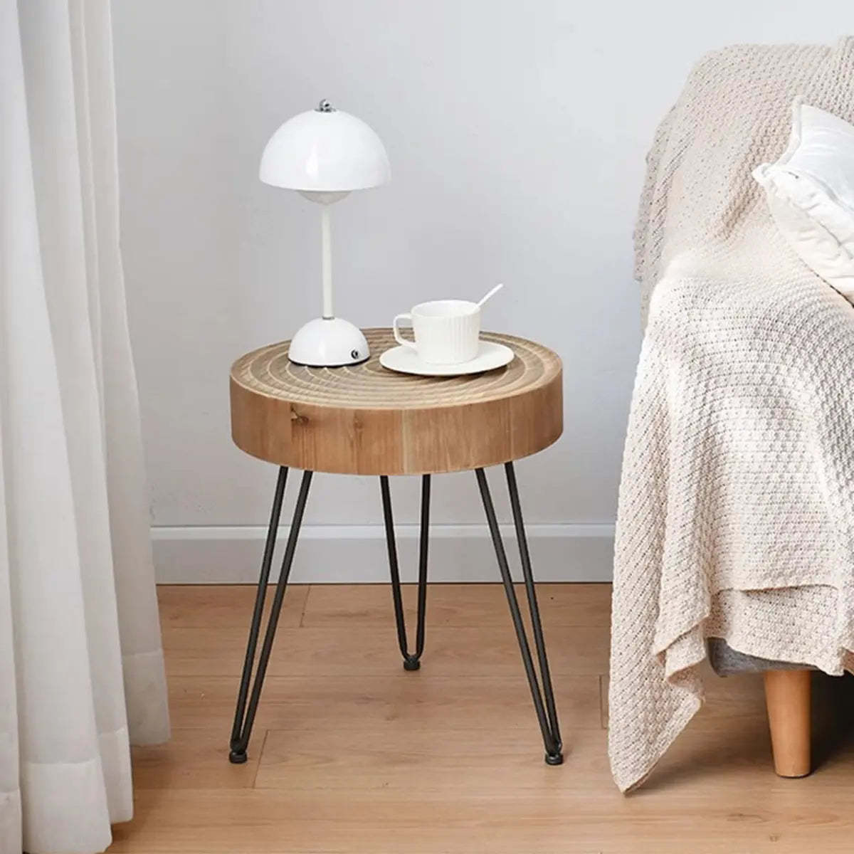Rustic Distressed Pine Round Coffee Table