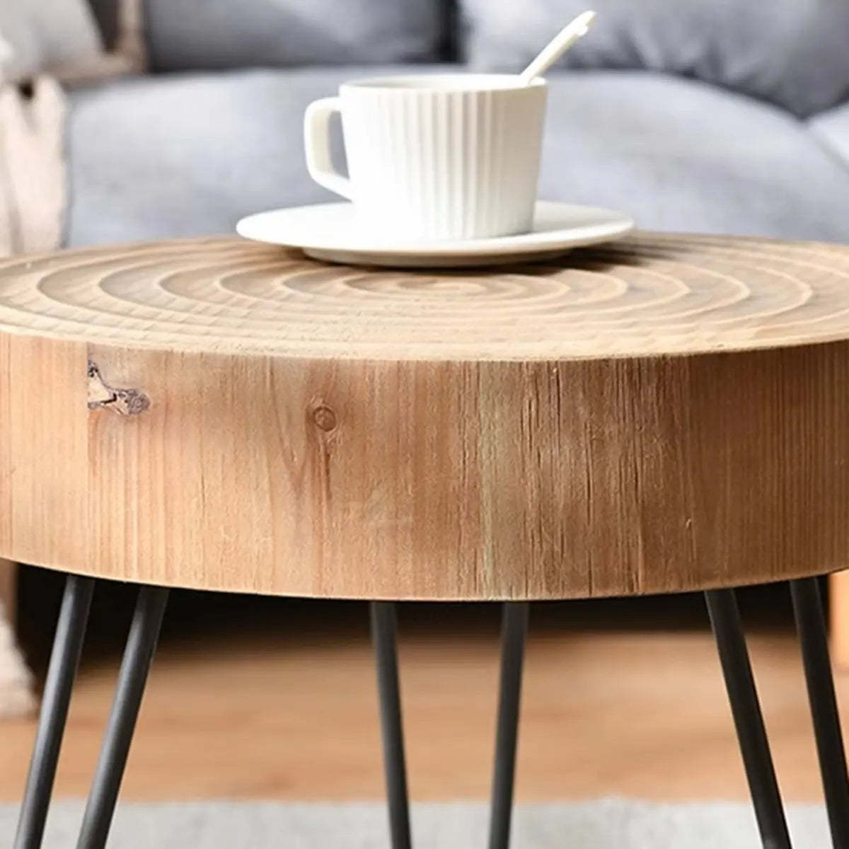 Rustic Distressed Pine Round Coffee Table