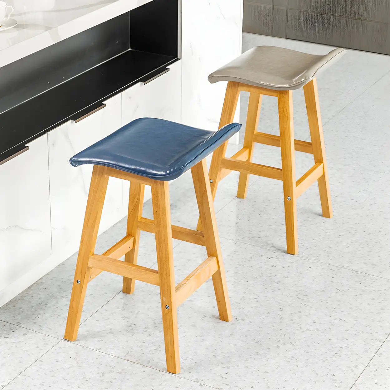 Saddle Faux Leather Low-Back Wood Bar Stool — Ginger / 2 Piece Set