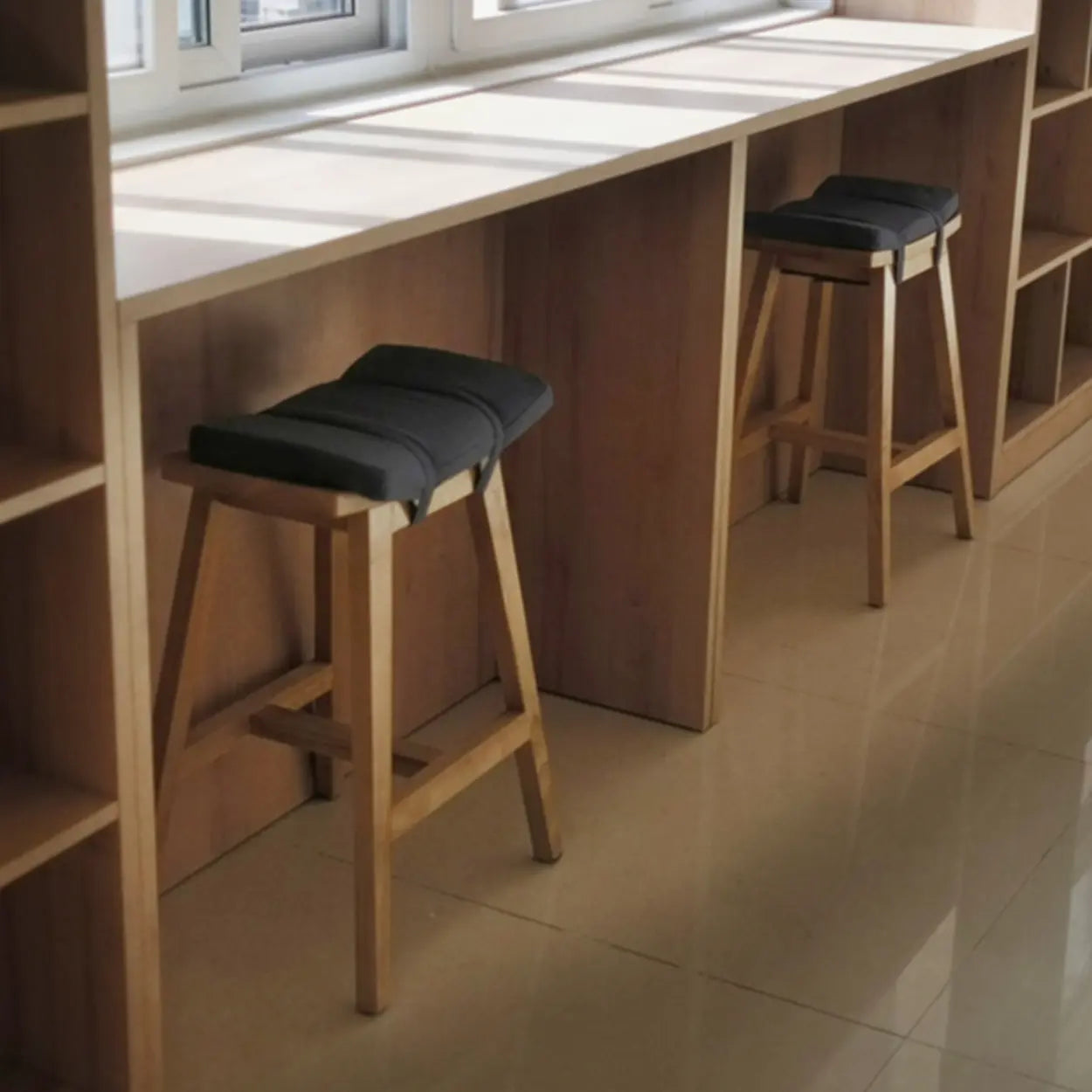 Saddle Wood Backless Short Bar Stool with Footrest
