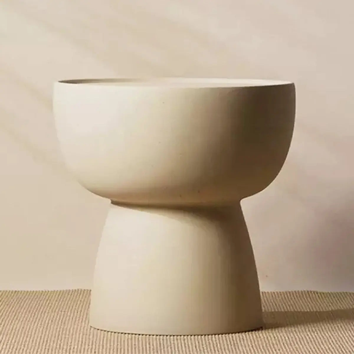 Scratch-Resistant Round Stone Outdoor Coffee Table — Cream White / Table Only