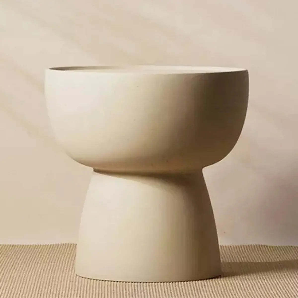 Scratch-Resistant Round Stone Outdoor Coffee Table — Cream White / Table Only
