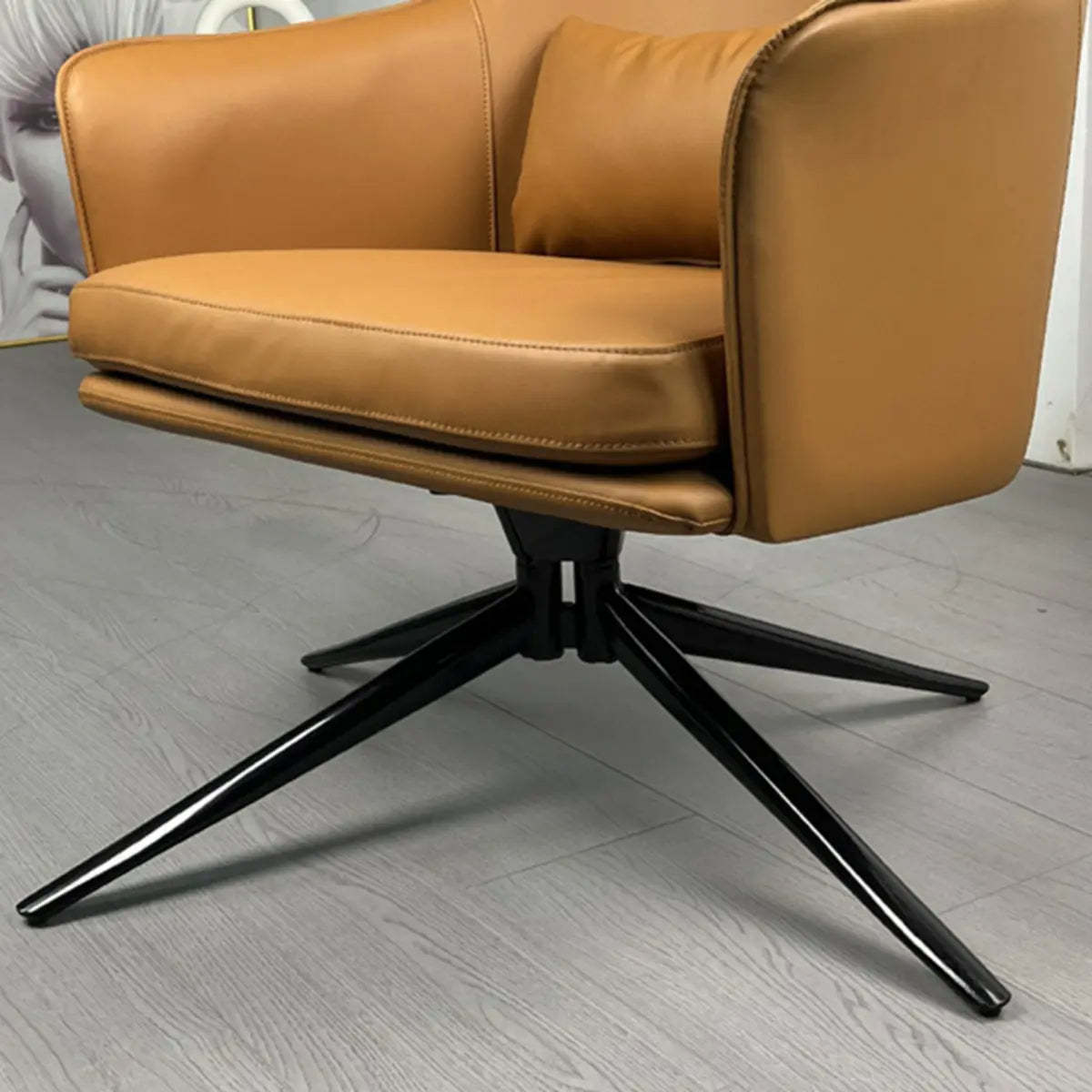 Short Orange Genuine Leather 4-Star Arm Chair — Short / Light Brown / Silicone Rubber