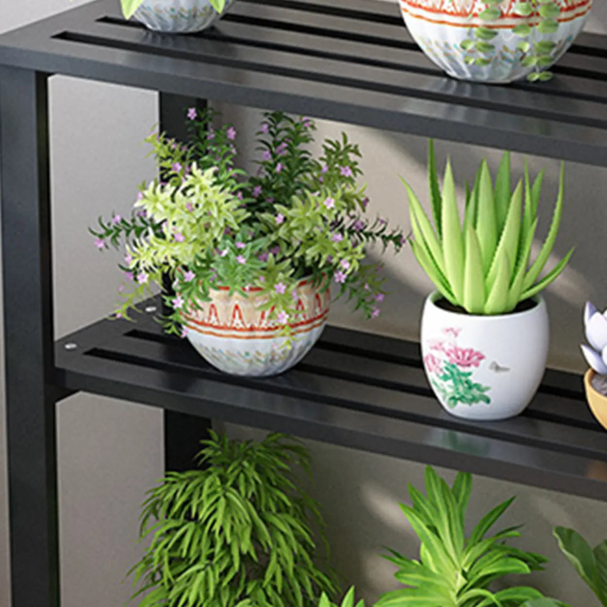Simple Black Metal Waterproof Plant Stand