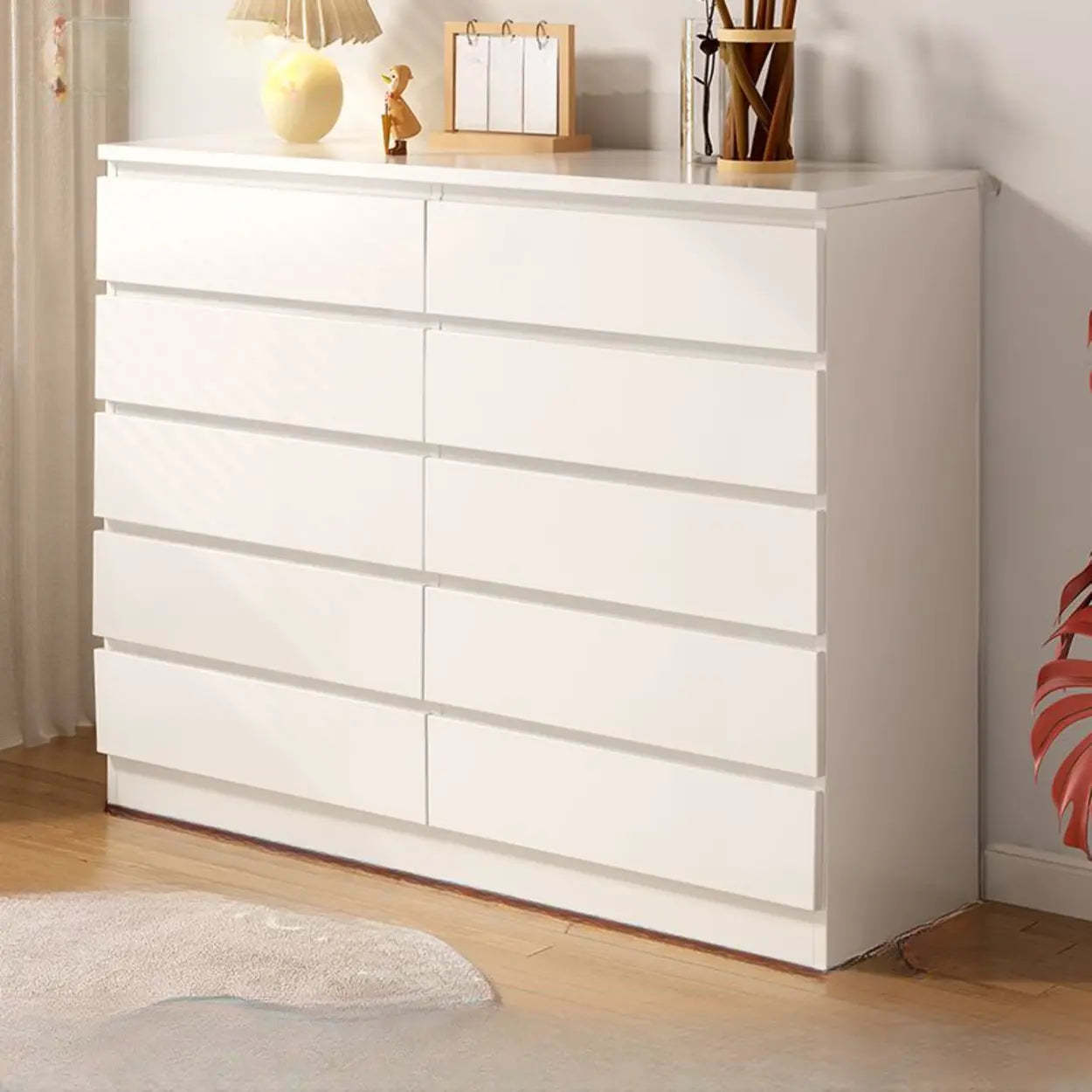Simple Vertical White Hardwood Dresser with 5 Drawers
