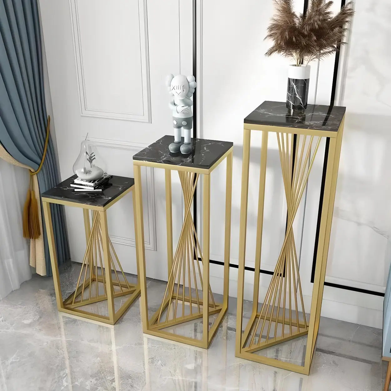 Black Square Gold Metal Display Plant Stand — Black