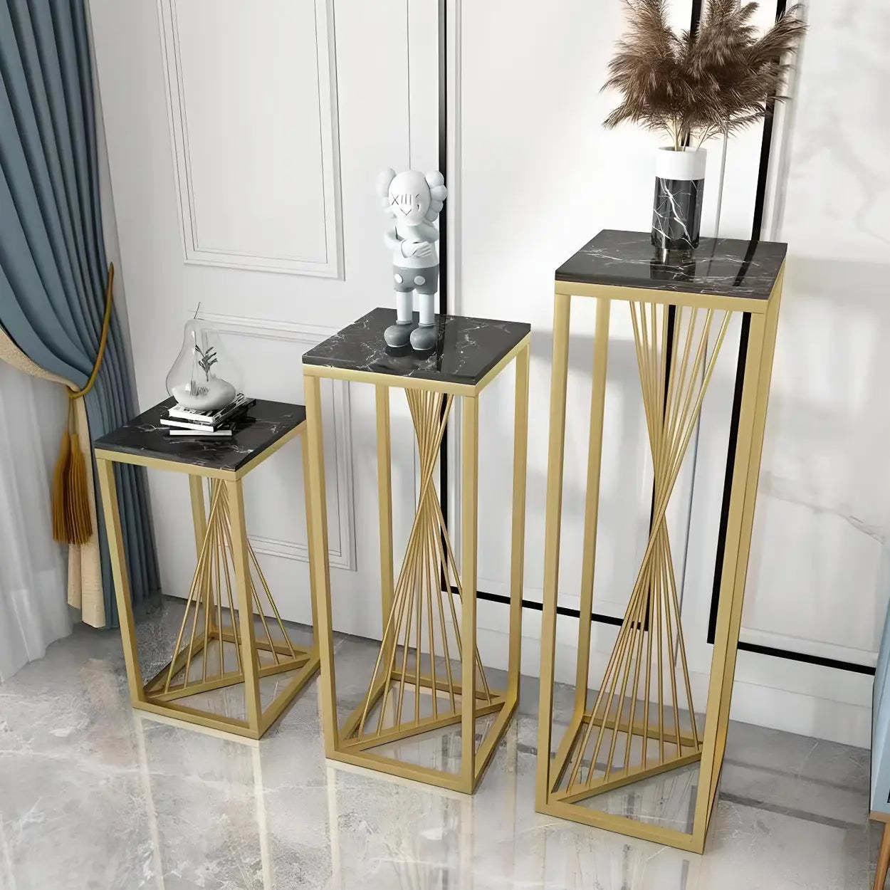 Black Square Gold Metal Display Plant Stand — Black