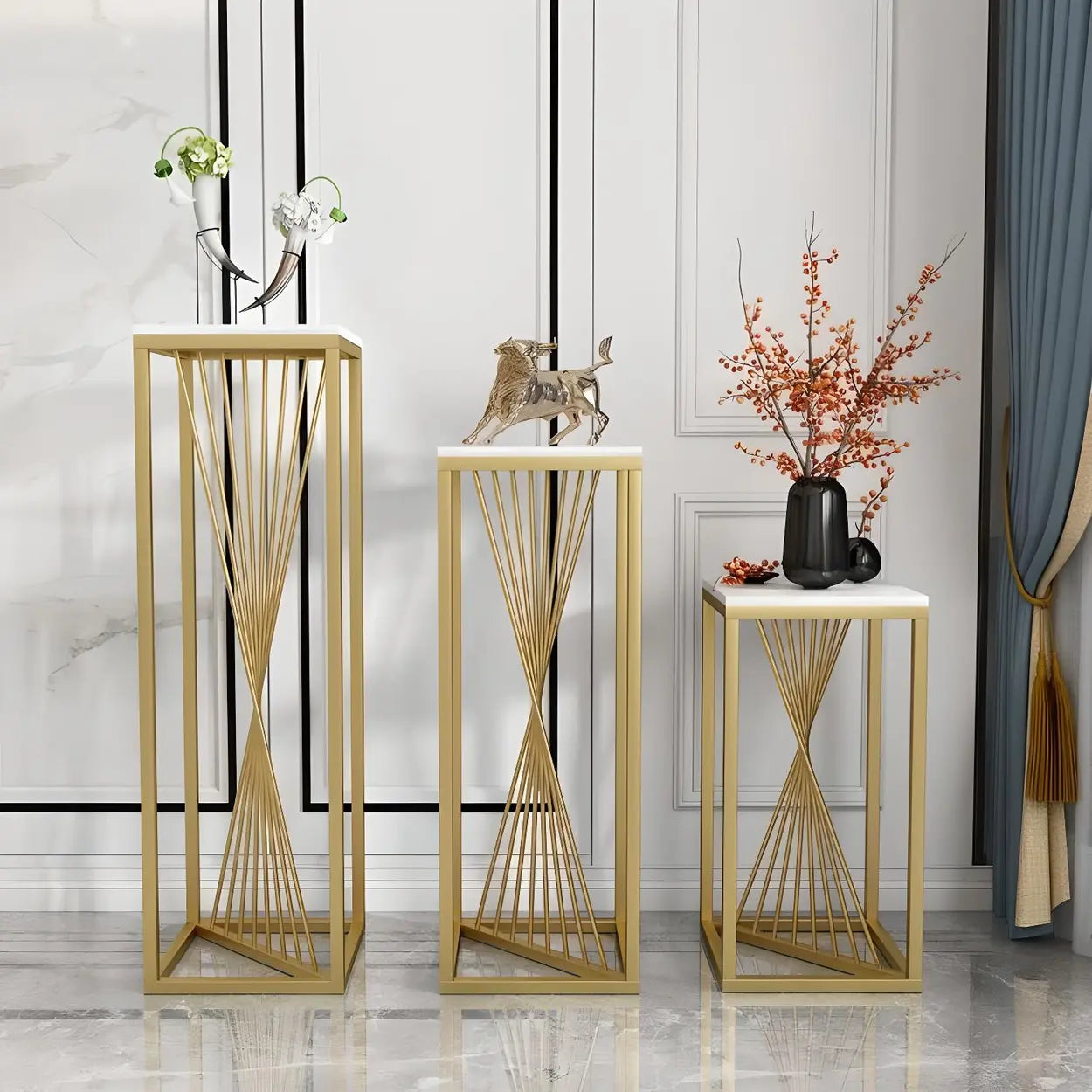 Black Square Gold Metal Display Plant Stand — Black