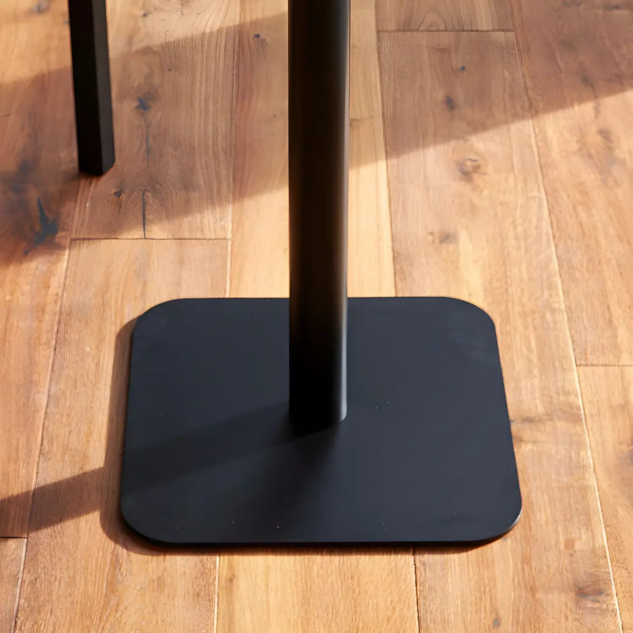 Square White Metal Pedestal Outdoor End Table — White / 2