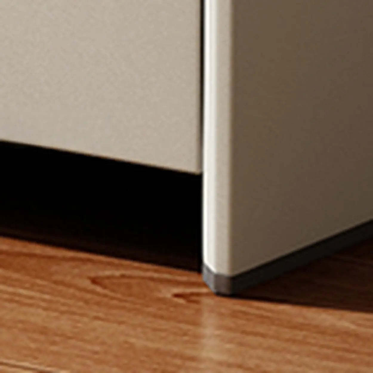 Wood Multi-Drawer Dresser