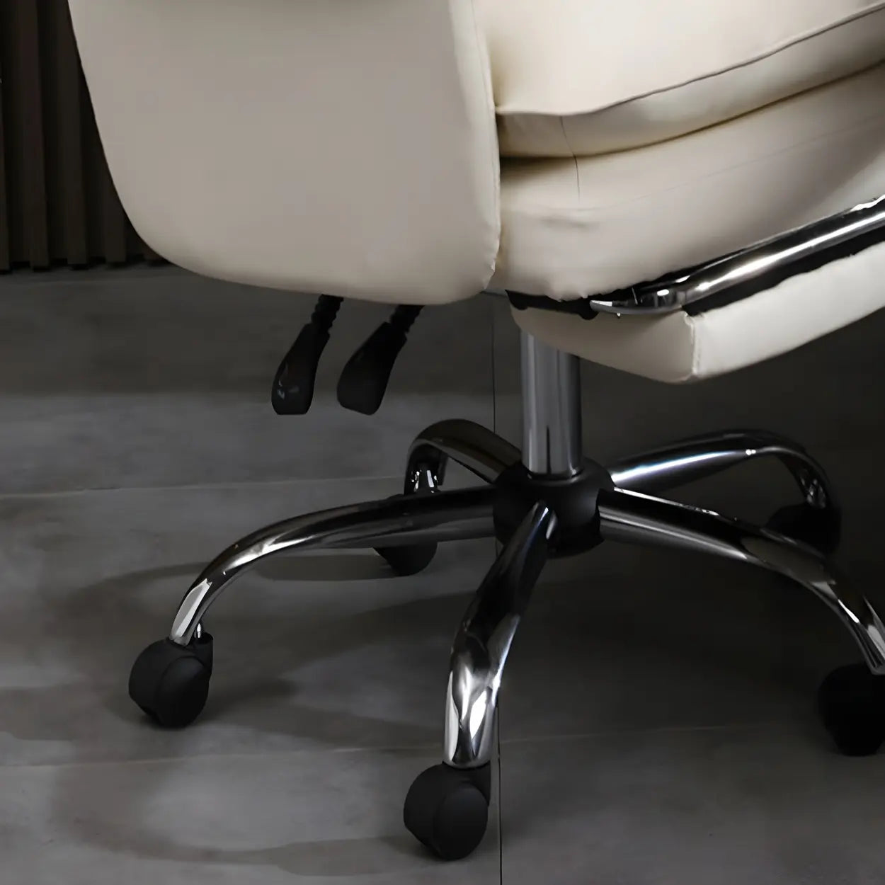 Swivel Ergonomic Leather Office Chair with Footrest