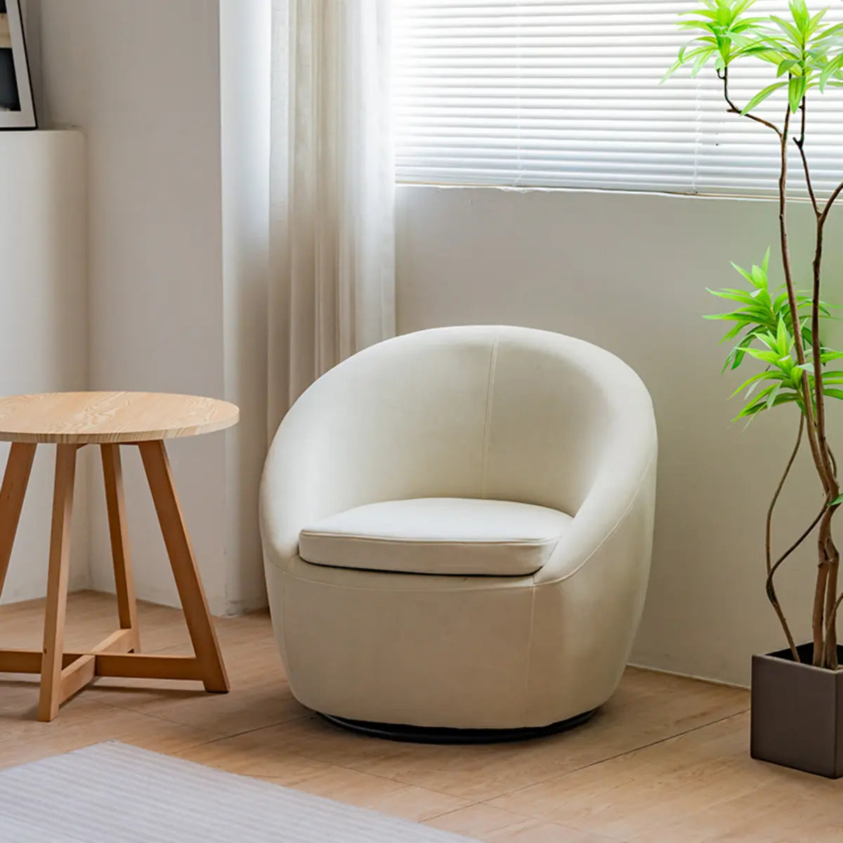 Swivel Off-White Baby Fleece Barrel Chair — Green / Baby Fleece
