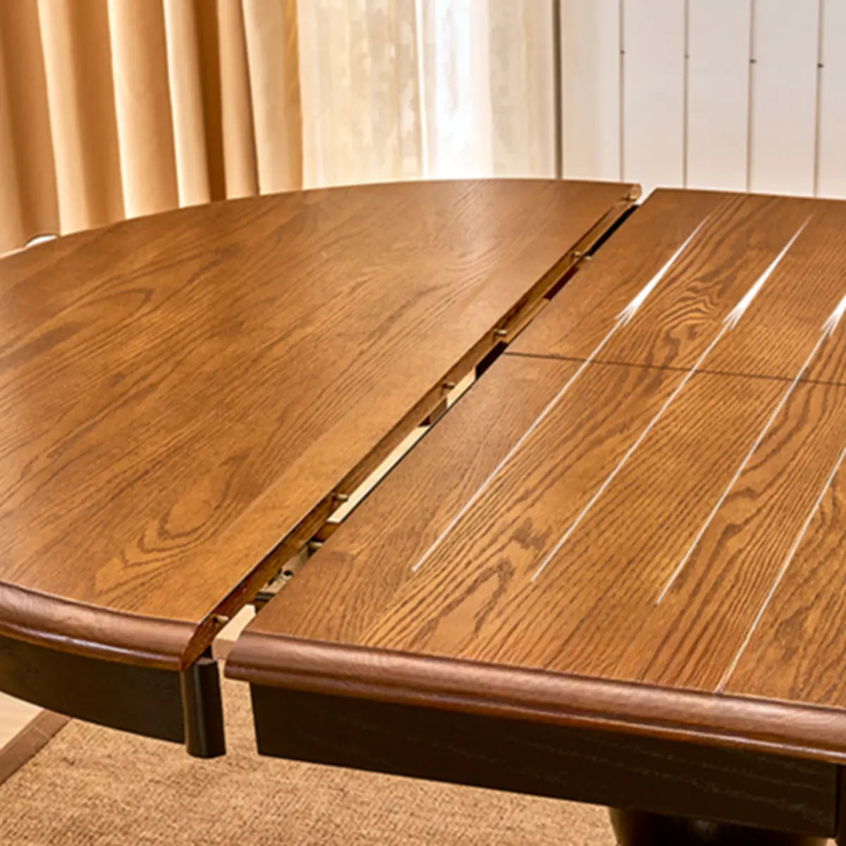 Traditional Round Brown Wood Extendable Dining Table — Without Chairs / Black/ Walnut