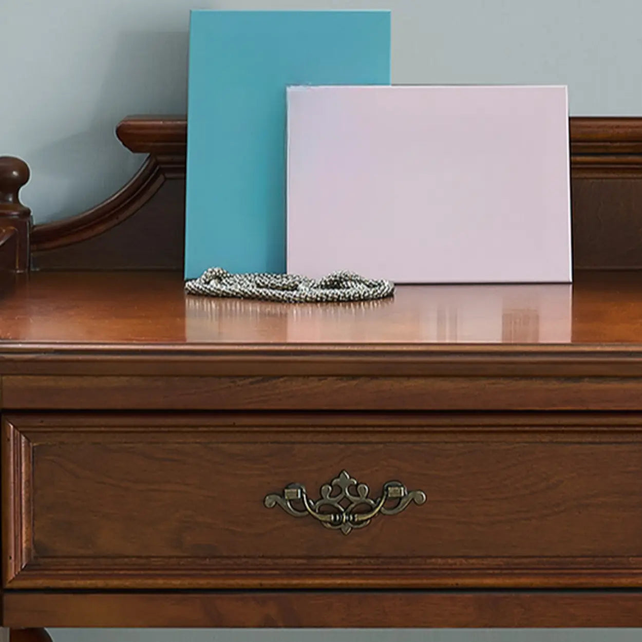 Traditional Rubberwood Drawer Writing Desk