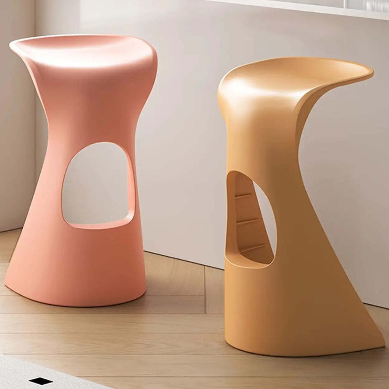 Stackable Curved Saddle Backless Bar Stool — Pink