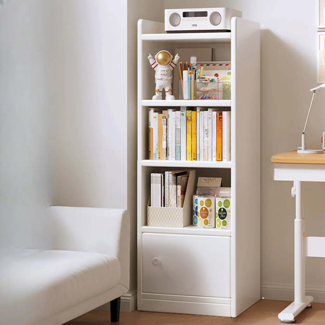Modern narrow white bookcases, Lighom — 15.7" L x 9.4" W x 49.2" H / Warm White