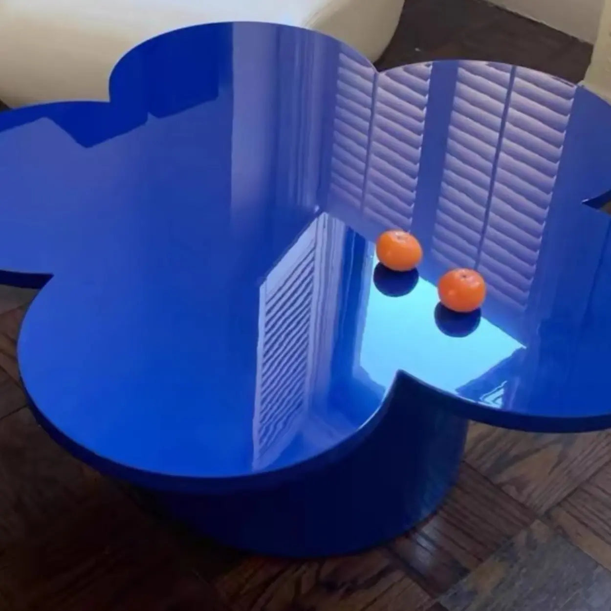 Flower-Shape Wood Coffee Table — Green