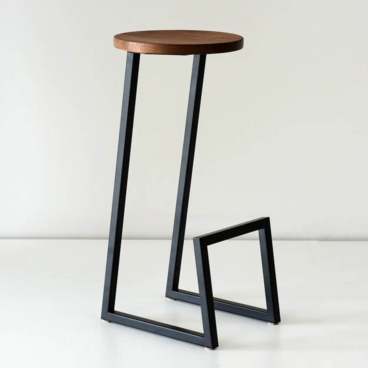 Round Wood Iron-Sled Backless Bar Stool — Natural / White