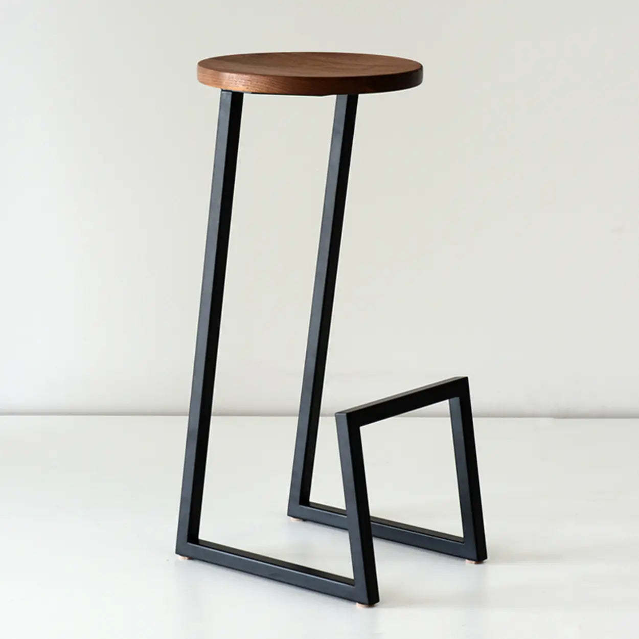 Round Wood Iron-Sled Backless Bar Stool — Natural / White