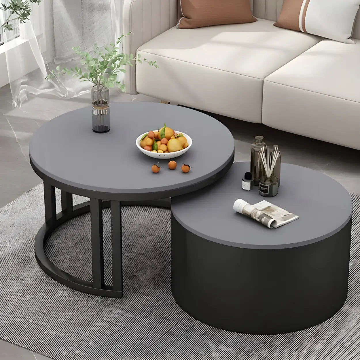 Round Storage Nesting Coffee Tables — Black / White
