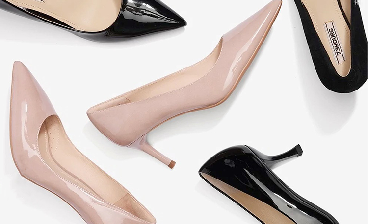 クリスマスパンプス