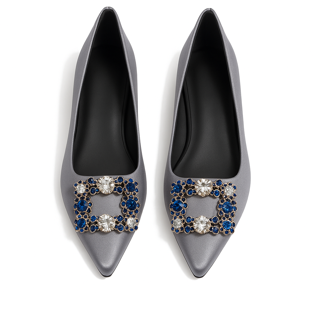 小さいサイズ 　ビジュー付き　バックルパンプス 　インヒール 5cmUP 　上品　 結婚式
ヘイズブルー　