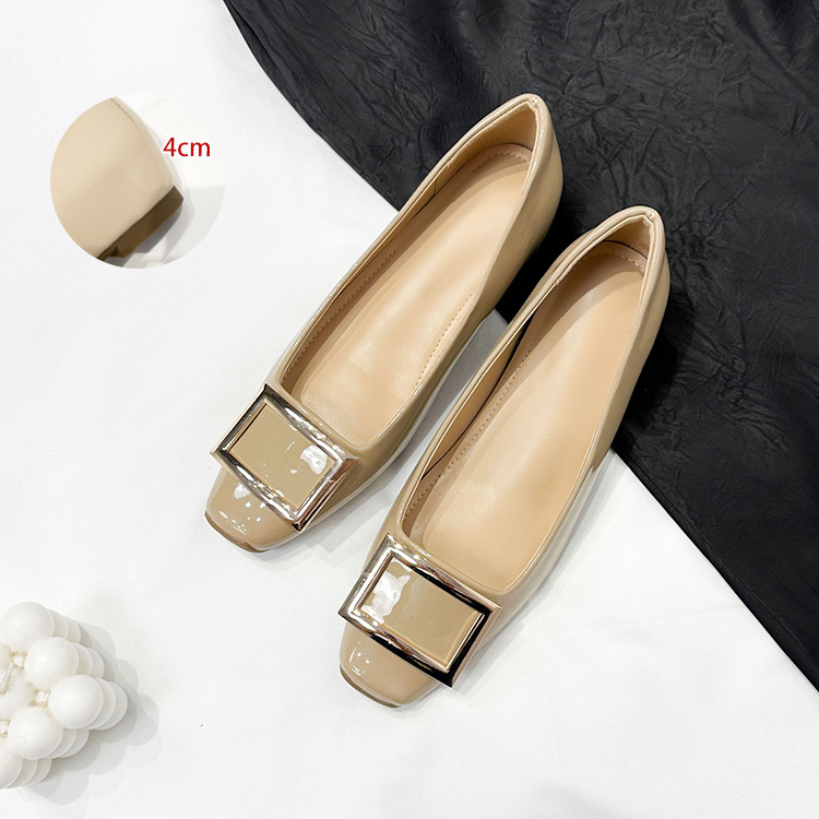 スクエアトゥ ビッグバックル 美脚パンプス