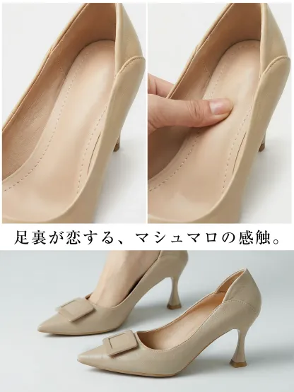 足裏への負担を軽減するふかふかのマシュマロクッションインソール。夏の暑い日の長時間の通勤や立ち仕事でも痛くならない快適な履き心地