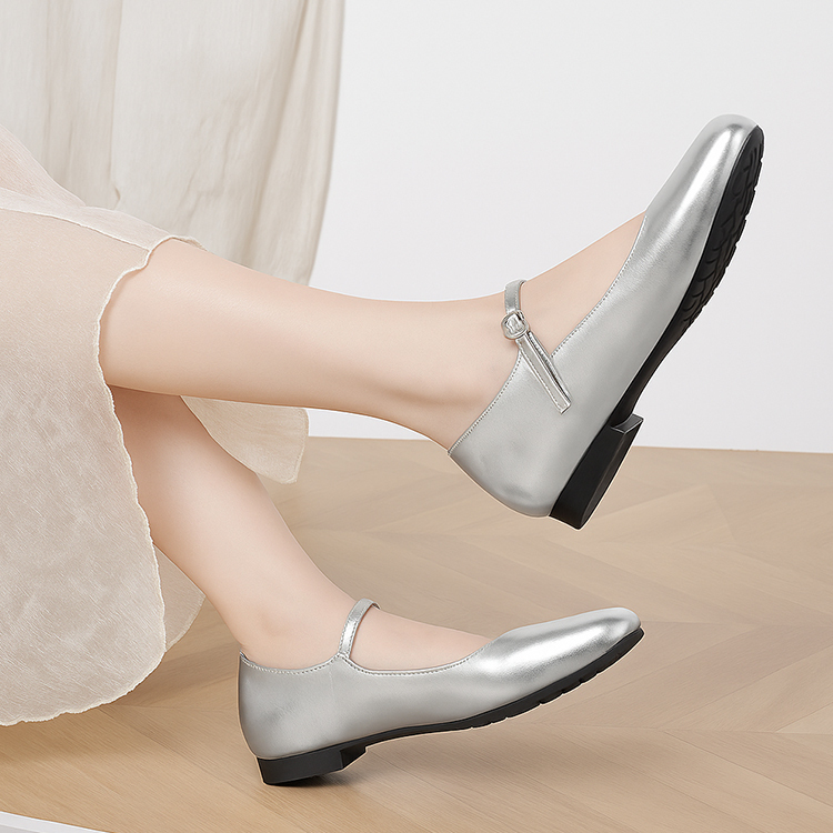幅広4E メリージェーン靴 スクエアトゥ サテン 甲高 ぽっちゃり足  シルバー