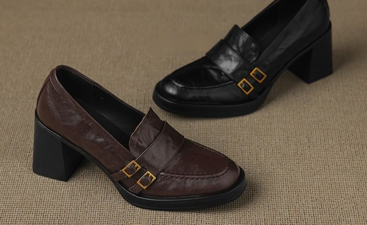 ダブルバックルローファー