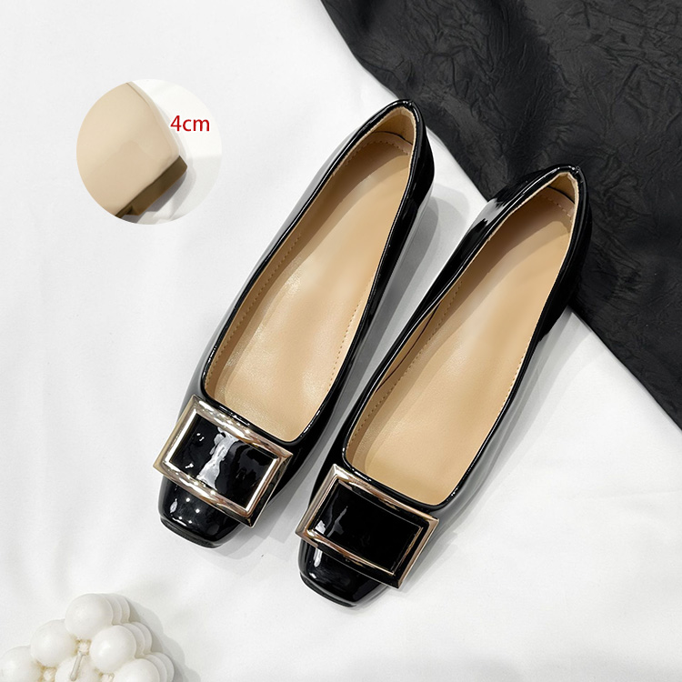 スクエアトゥ ビッグバックル 美脚パンプス