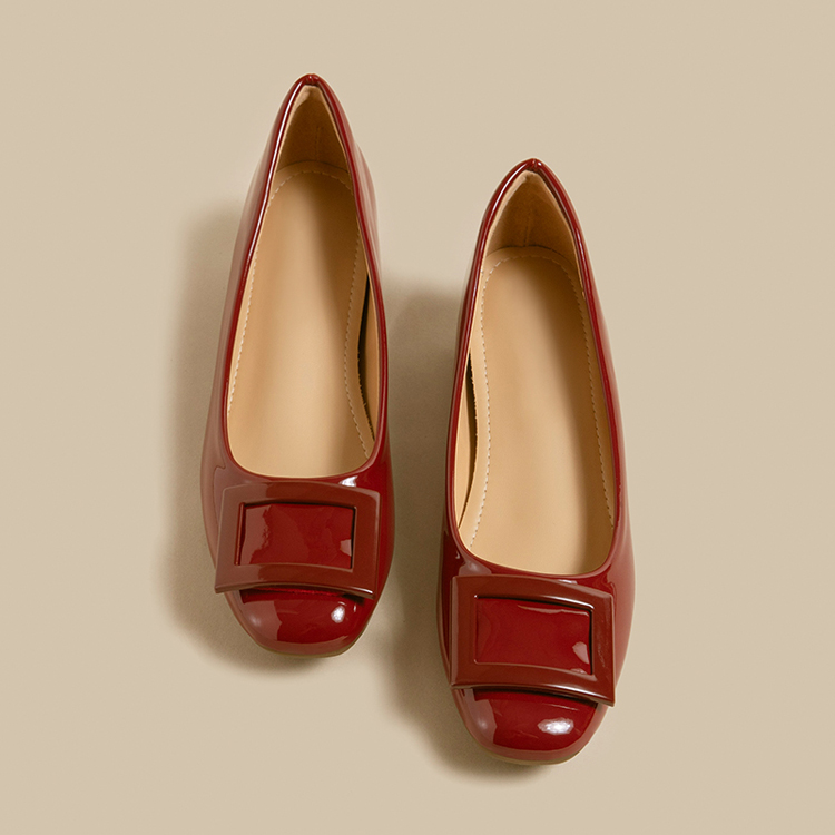 ✨極美品【ルタロン】（24.5）バックル　エナメル　パンプス　ワインレッド　金 KENPOGEN バックルパンプス エナメルパンプス インヒール 5cmUP